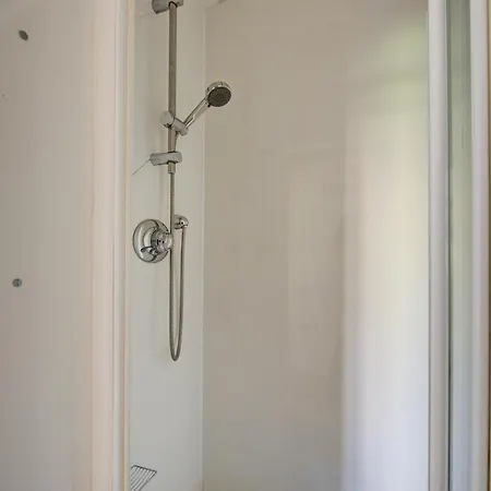 شقة Guestready - Adorable Apt Near Fountainbridge Green