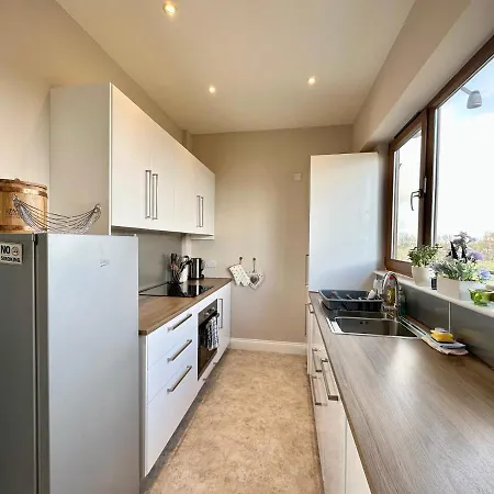 5 Bedroom Penthouse *