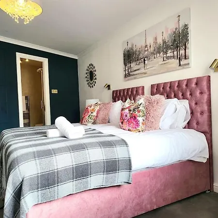Beautiful Ocean Drive Apt-7 Beds Apartment *