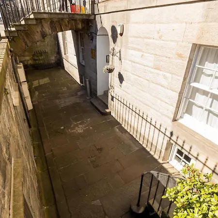 York Place By Destination Edinburgh