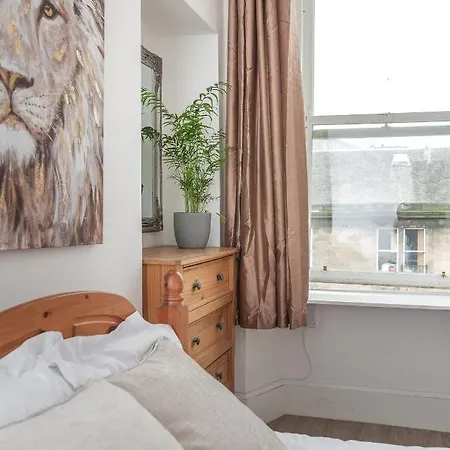 Contemporary 3 Bed City Centre - Ensuite Apartmán