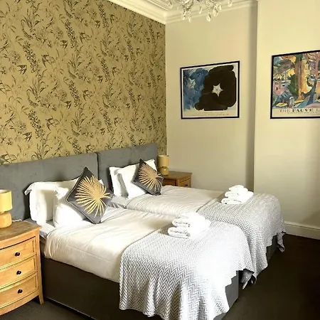 Fraoch House 4* Edinburg