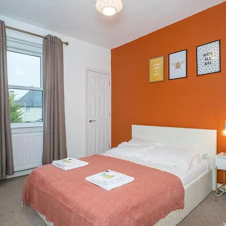 Apartment Pass The Keys Cosy And Spacious 2 Beds Flat With - Free Parking