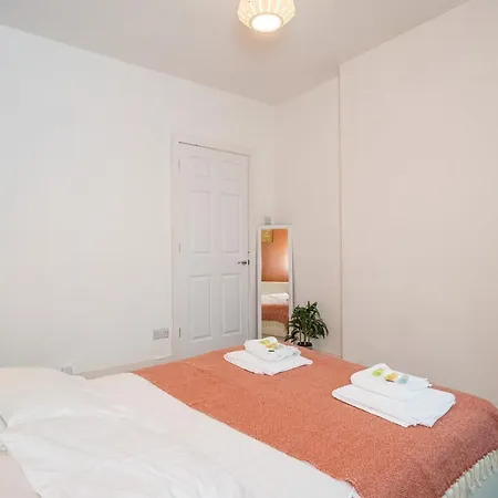 Pass The Keys Cosy And Spacious 2 Beds Flat With - Free Parking * Edinburgh
