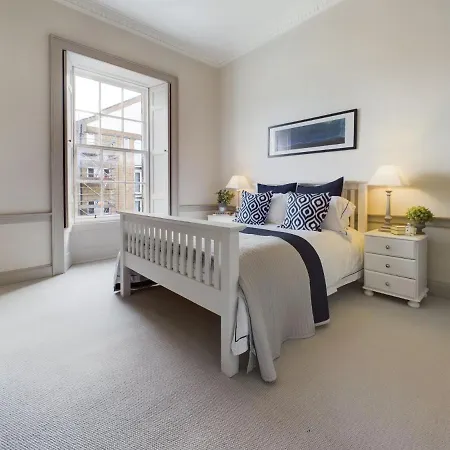 Stylish & Modern 2 Bedroom - Stockbridge. Apartment Edinburgh