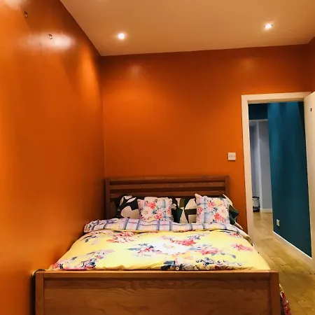 Cosy Causewayside Apartment Edinburgh