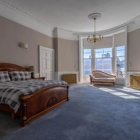 Luxury Apartment/flat Centre Apartment