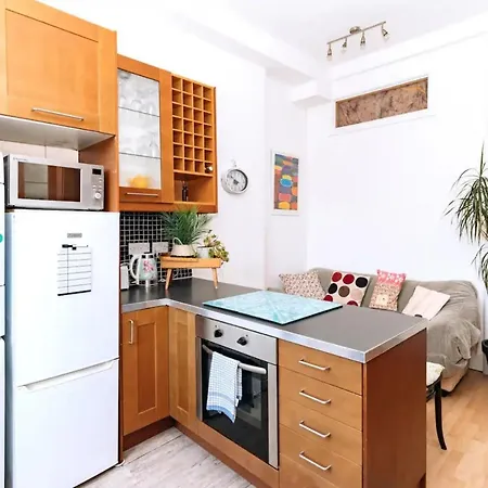 Bright & Spacious 2bd Flat -edinburgh Ardmillan * 에든버러