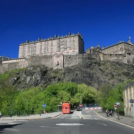 Daire Castle View Edinburgh