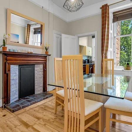 Marchmont Traditional *
