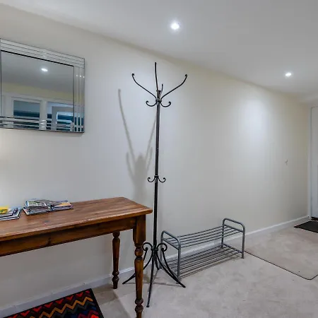 Campbells Close Apartment Holiday home *