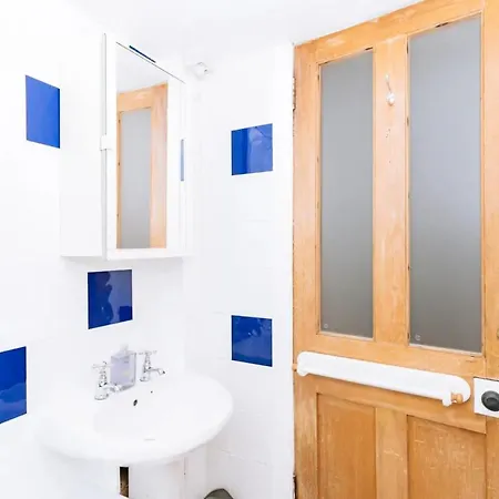 Bright & Spacious 2bd Flat -edinburgh Ardmillan * 에든버러