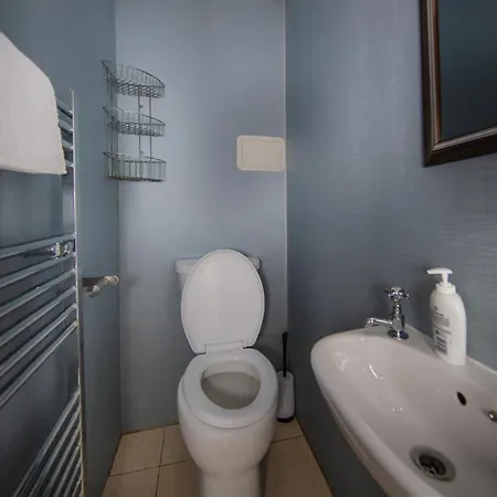 Appartamento Desirable Retreat With Famous Park Views Edimburgo