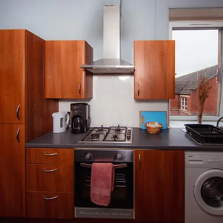 Cozy 2 Bedroom By Leith Water/ Ocean * Edimburgo