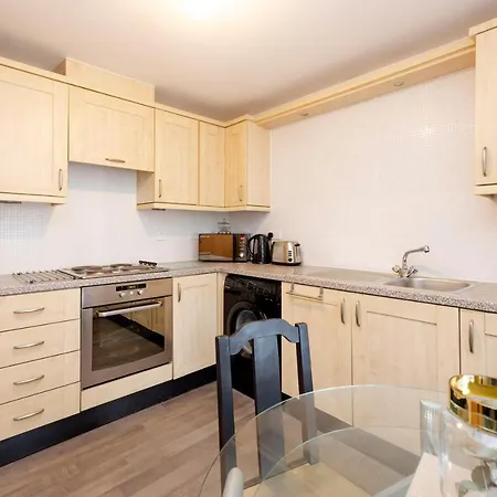 아파트 Altido Stylish Flat With Free Parking *