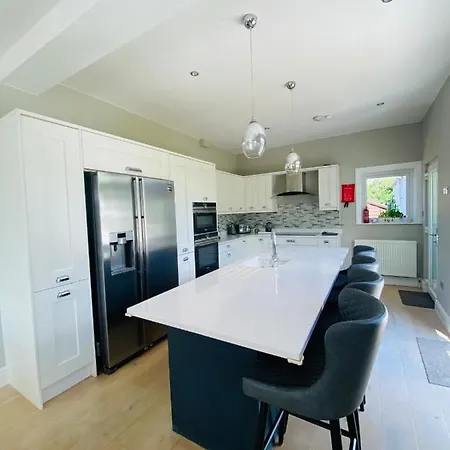 Villa Gorgeous Family 15 Mins From Centre Edinburgh