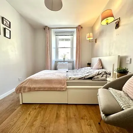 Centre Hidden Hideout For 2 Edinburgh