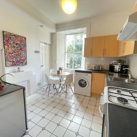 公寓 Newington, 1st Floor 4 Bedroom Flat
