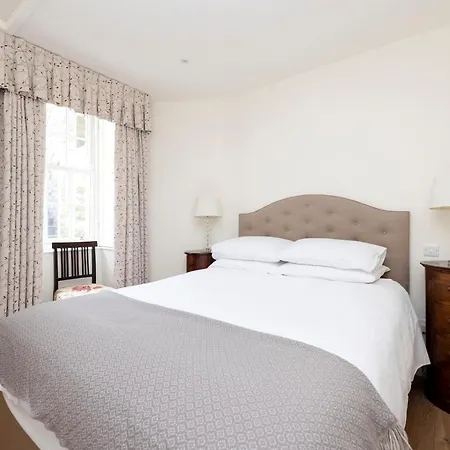 Elegant 3-bedroom In Centre *