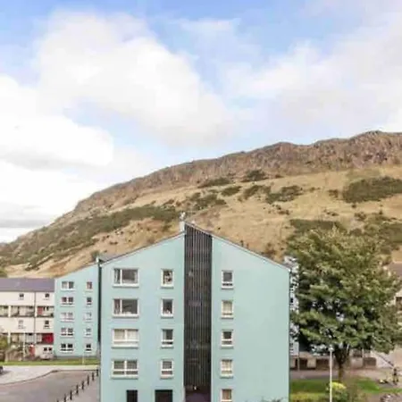 City Centre Flat Super Close To Old Town, University & Fringe Venues *