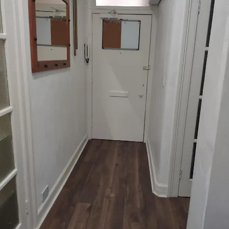 Entire 2 Bedroom Flat Near Centre 4-6 Pp Edynburg