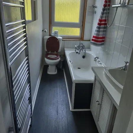 Apartament Entire 2 Bedroom Flat Near Centre 4-6 Pp *