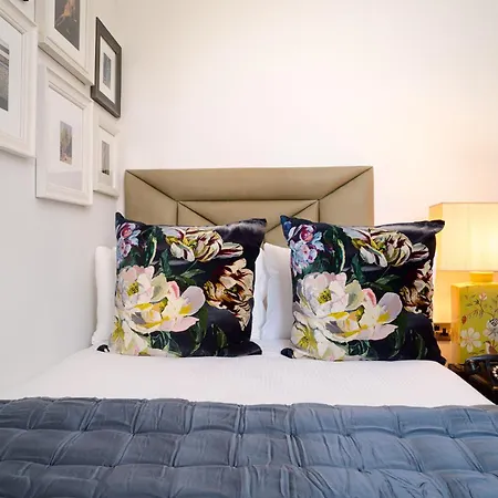 Black Ivy Hotel Edinburgh