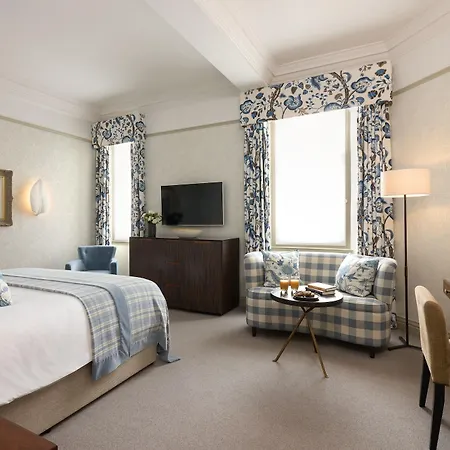 The Balmoral Отель
