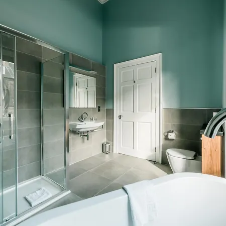 فندق The Place إدنبرة