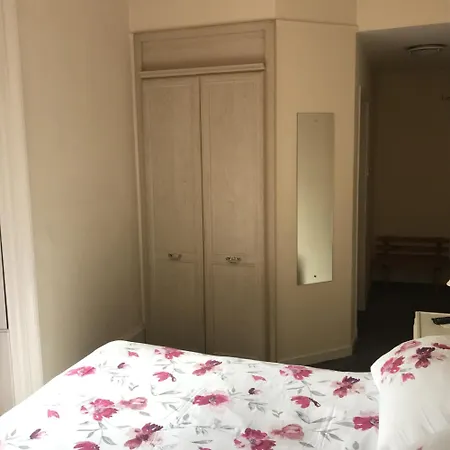 Dorstan House 招待所