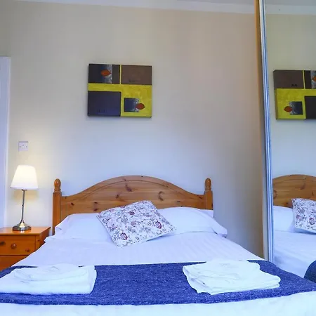 1 Minute From Royal Mile, Large 5 Bed Edimburgo