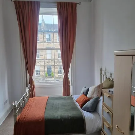 3 Double-bed Georgian In Prime Location *