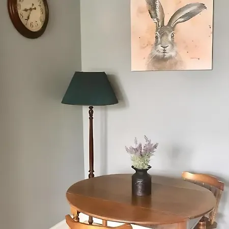 Lägenhet Logie - Beautiful And One Bed Flat