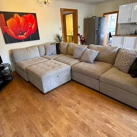 Chalet Elegant 2 Bedroom