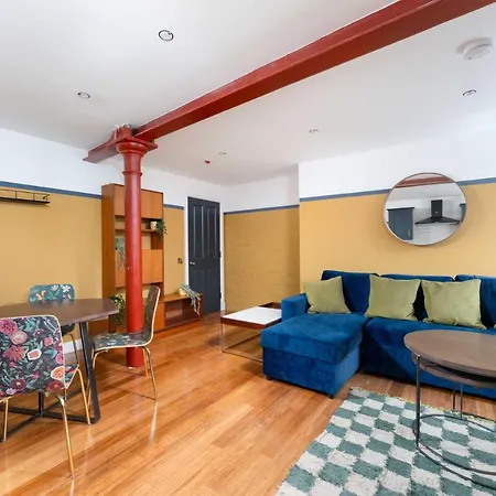 89 The Merchants- Chique Aparthotel By The House Of Danu Edinburgh