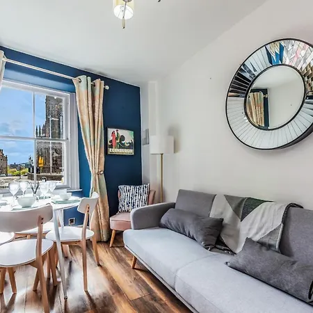 Trocadero - Central-royal Mile Castle Apartment