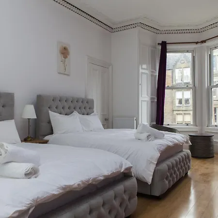 Апартаменты My Meadows, Centre Apartment, Sunny&spacious *