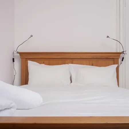 My Meadows, Centre Apartment, Sunny&spacious