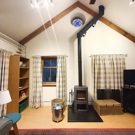 2-bedroom With Parking - Ground Floor Apartment