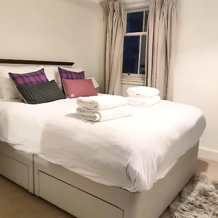 2-bedroom With Parking - Ground Floor Apartment *