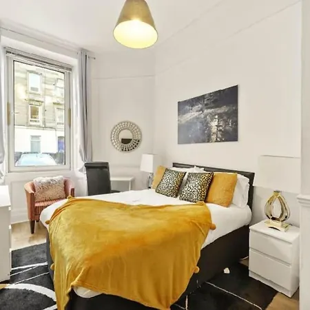 Apartment Sensational Apartments- Dalmeny Street