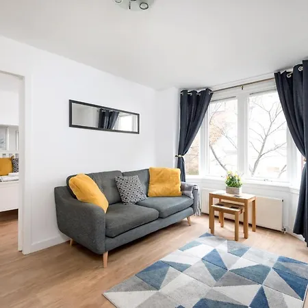 Cosy 1 Bedroom In The West End Lejlighed