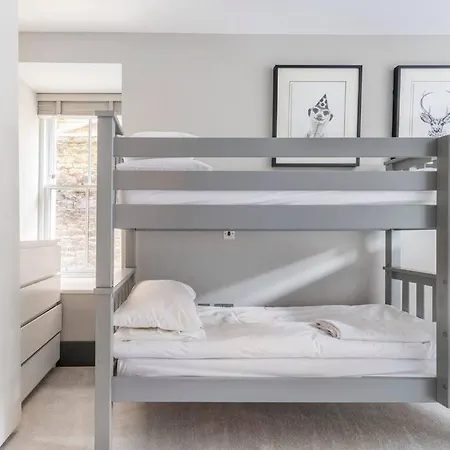 Immaculate 3 Bed With Private Entrance In Inverleith Edinburgh