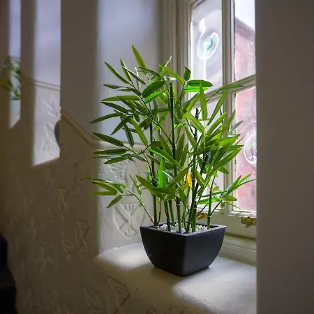 Apartmán Historic Ramsay Garden Apt With Balcony Views - Pass The Keys