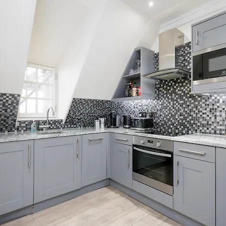 Apartmán Historic Ramsay Garden Apt With Balcony Views - Pass The Keys Edinburgh