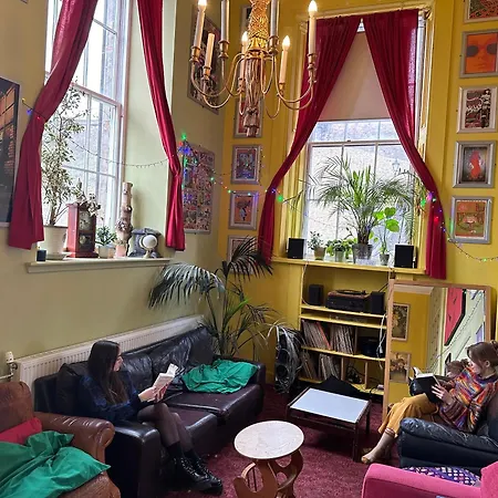 Hostel Castle Rock - Adults Only