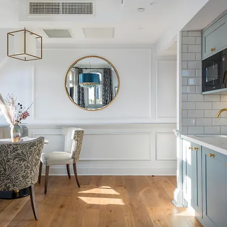 Righ Residences - George Street