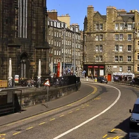 Lovely 2 Bed Flat Located Next To Castle Appartement Edinburgh
