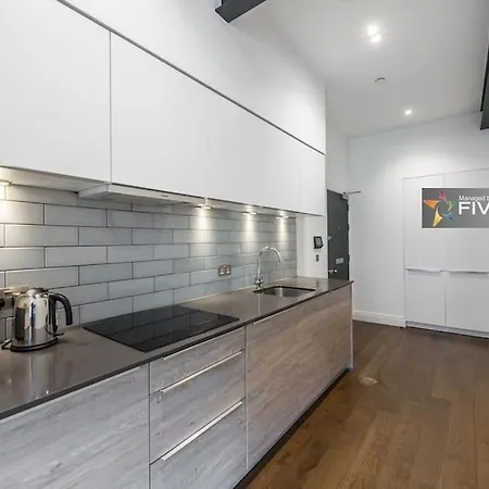 Cool Urban With Stunning Castle Views Edimburgo