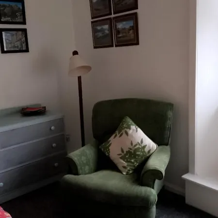 Two Bedroom With Free Side Street Parking 24 Appartement